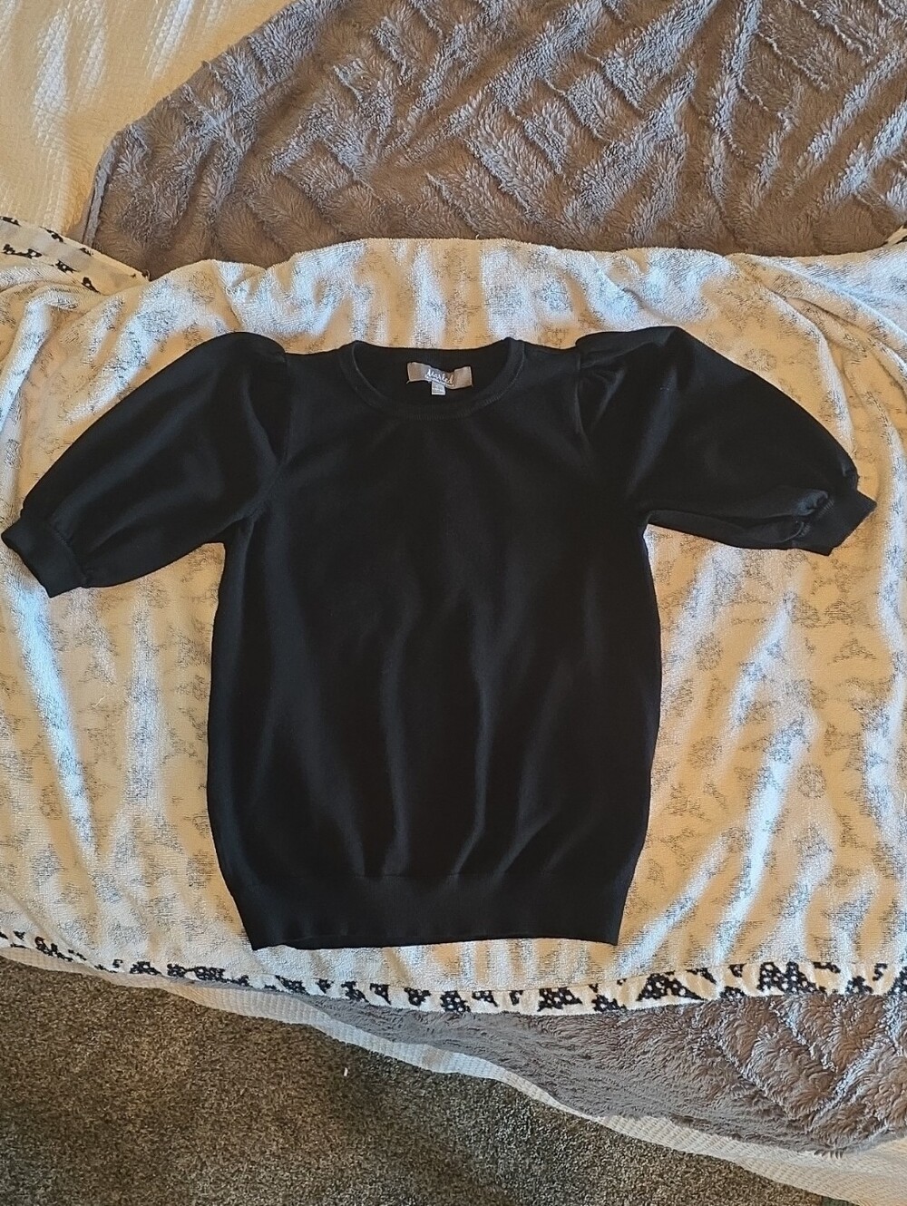 Women's Black Puff Sleeve Knit Top - 1/2 Sleeve